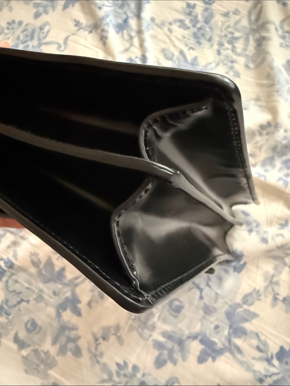 Gucci Garden Black & Gold Filligree Dionysus Shoulder Bag - Picture 4 of 8